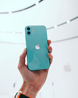 One of the most anticipated new products from Apple iPhone Xr receiver - IPHONE 11